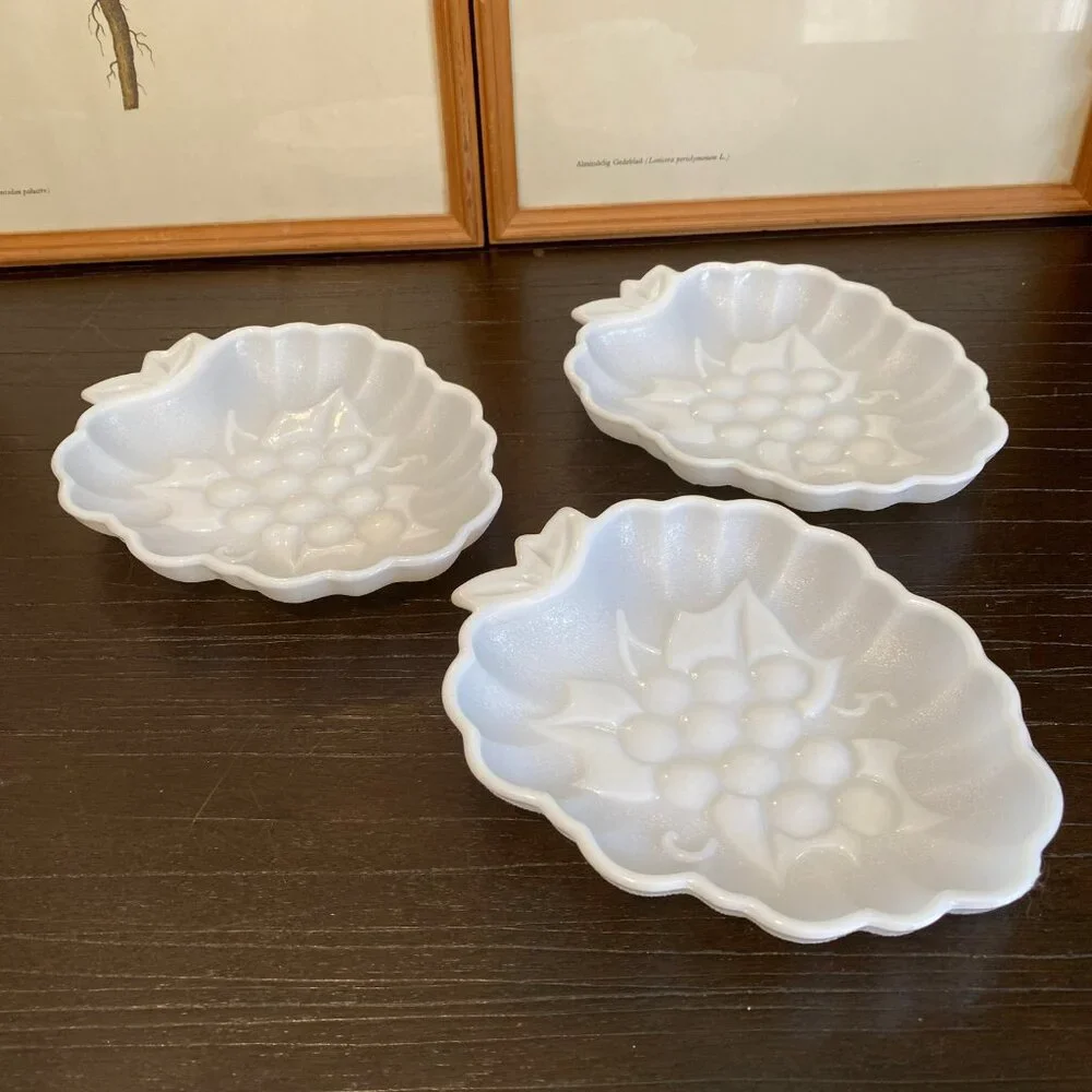 Vtg Set of 3 White Milk Glass Candy Dishes - Grape Berry Pattern‎ - Mid-Century